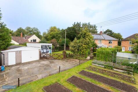 Garden/Parking/Garage