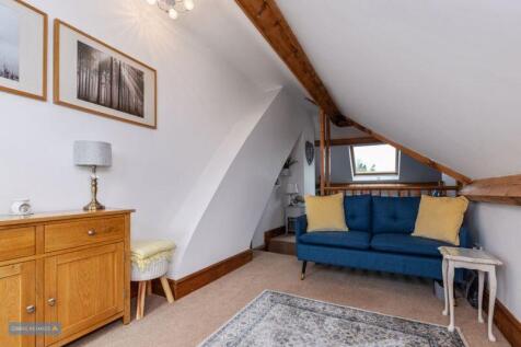2nd Floor Living Area