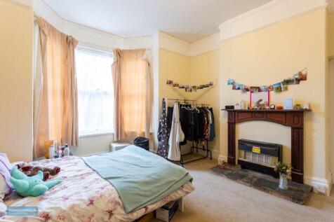 Bedroom - Flat 2