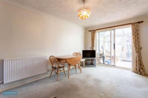 Sitting/Dining Room