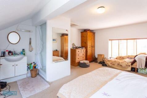 Phoenix House - Bedroom