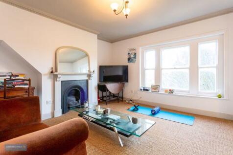 Sitting/Dining Room