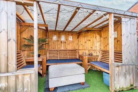 Covered seating area