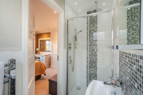Master ensuite