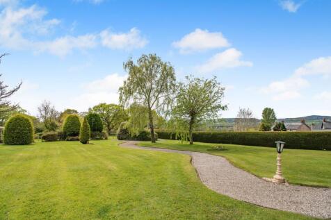 Garden to rear