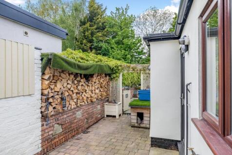Garden to rear
