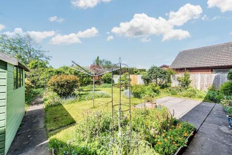 Garden to rear