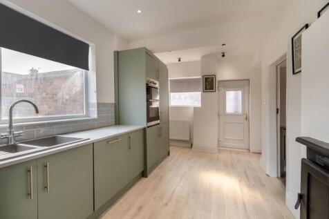 Kitchen/ dining room