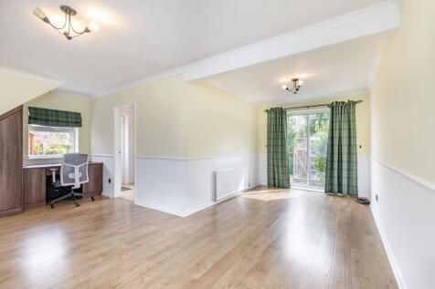 Living/dining room