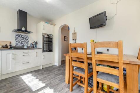 Kitchen/ dining room