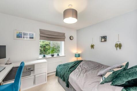 Bedroom 4 / Office