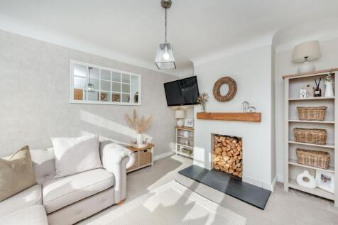 Sitting/ dining room