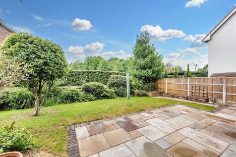 Garden to rear