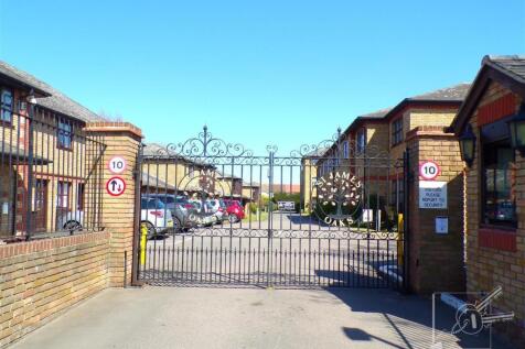 THE GATE HOUSE:
