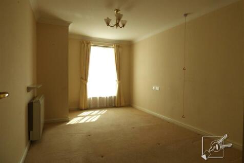 BEDROOM 1: