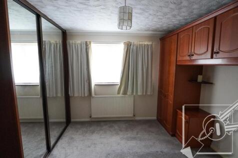 BEDROOM 2: