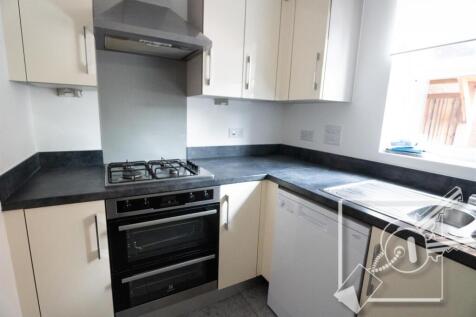 KITCHEN: