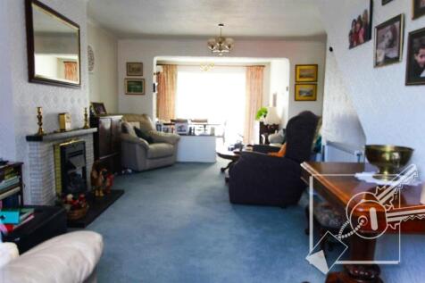 7. lounge dining room.jpg