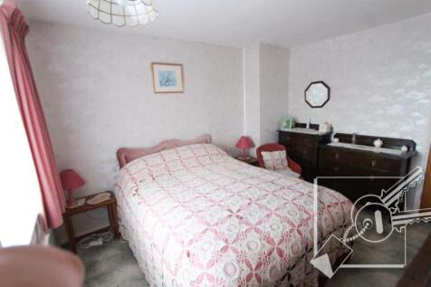 14. Bedroom 2.jpg