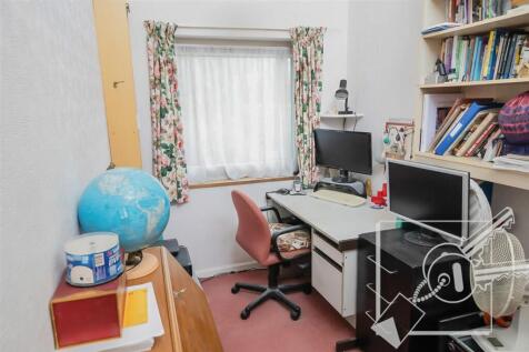 STUDY/BEDROOM 3