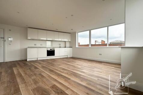 Open Plan Lounge/ Kitchen