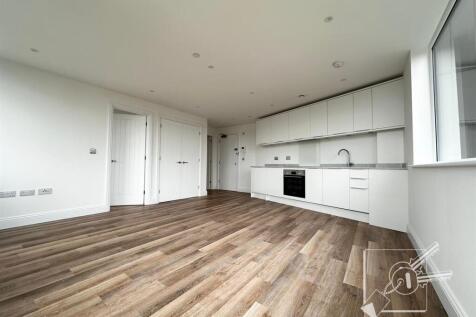 Open Plan Lounge/ Kitchen
