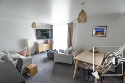 new lounge.jpg
