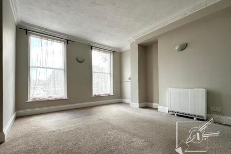 Living Room/ Bedroom