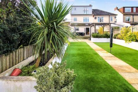 Rear Garden 4.jpg