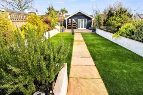 Rear Garden 2.jpg