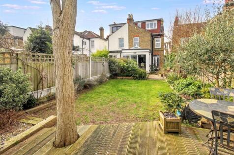 REar Garden 5.jpg