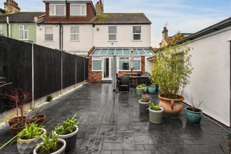 Rear Garden 3.jpg