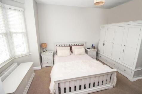 Master Bedroom.jpg