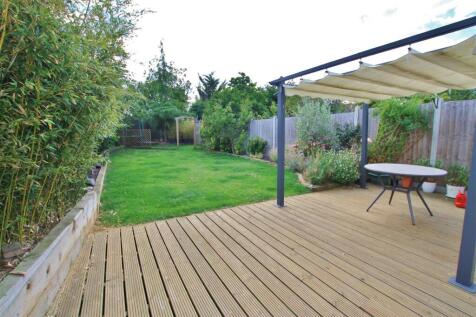 Garden with Pergola.jpg