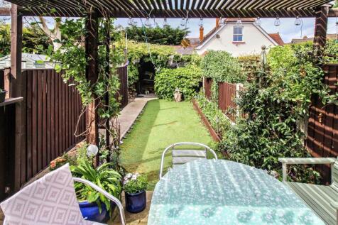 Rear Garden 4.jpg
