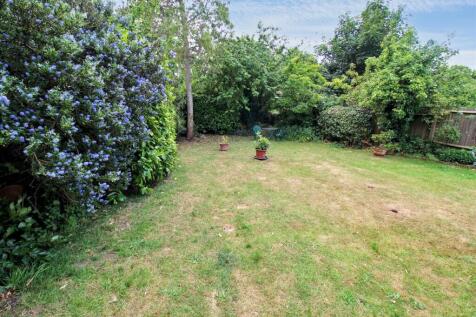 Rear Garden 1.jpg