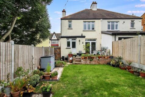 Rear Garden 2.jpg