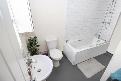 Bathroom.jpg