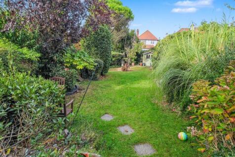 Rear Garden 2.jpg