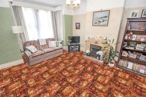 Lounge-2.jpg