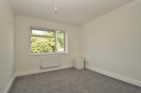 Bedroom 4.jpg