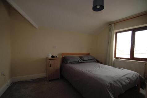 Bedroom 2.jpg