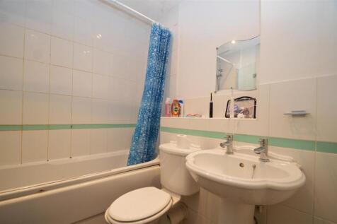 23 Hazel Grove (5).JPG