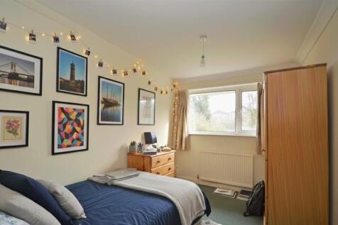 Bedroom 4 Edited.jpg