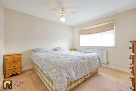 32 TEMPLE MD BED 1.jpg