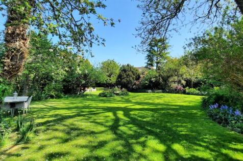 NEW GARDEN2.jpg