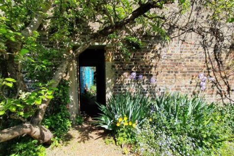 NEW GARDEN4.jpg