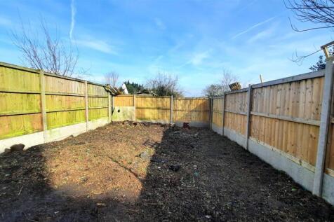 new rear gdn1.jpg