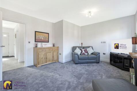SPACIOUS LOUNGE
