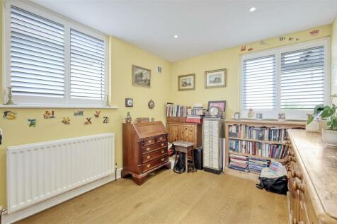 STUDY/PLAYROOM/BEDROOM 4